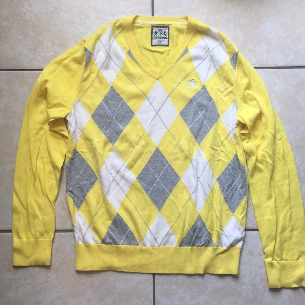 EUC Express V Neck Argyle Sweater